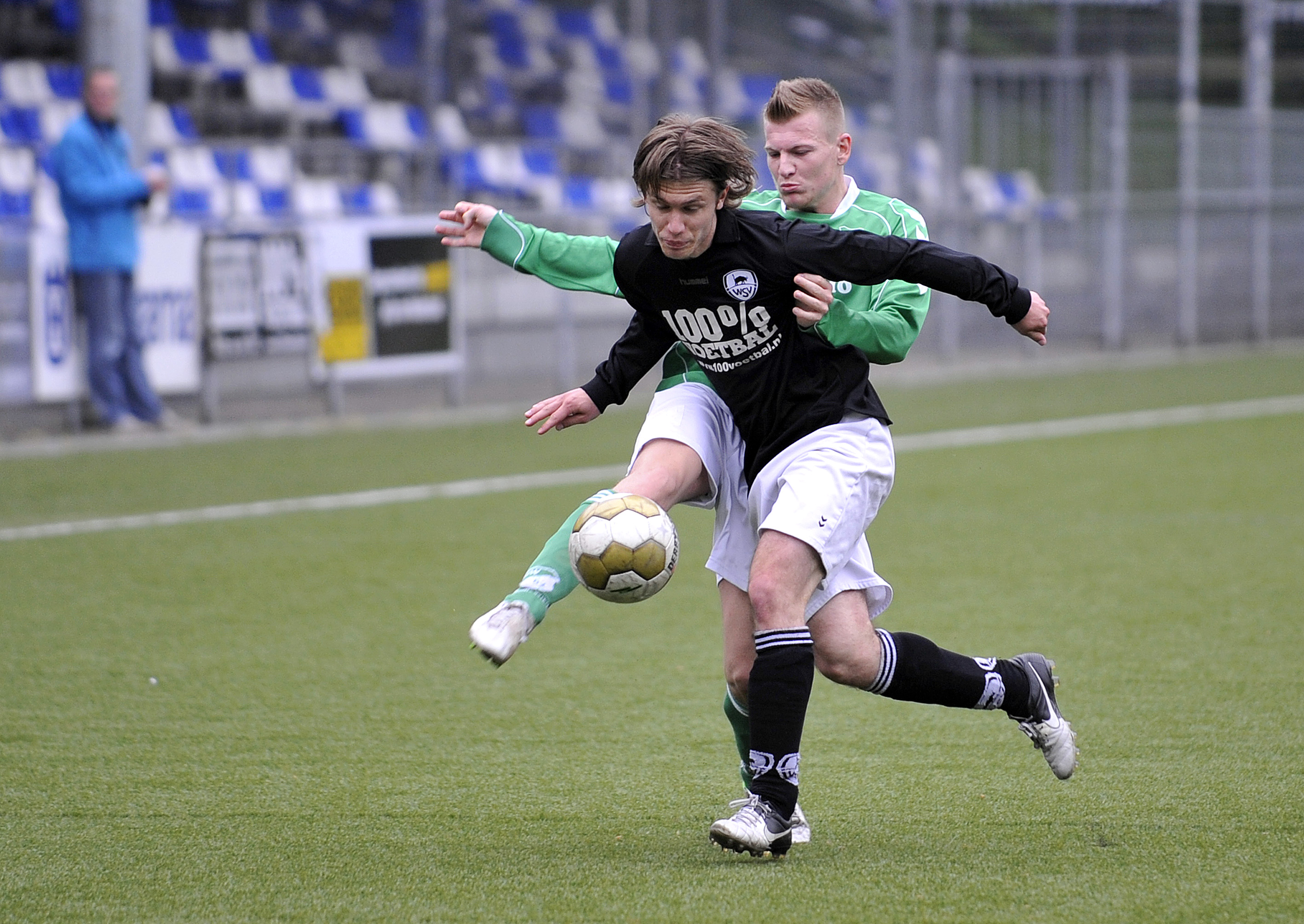 Apeldoorn VOETBAL: Apeldoorn Cup: WSV – Wit. Maarten Sprangh | Maarten Sprangh Photography, Fotograaf in Apeldoorn | Sport, Architectuur, Landschap, Lifestyle, Nieuws, Portretten,